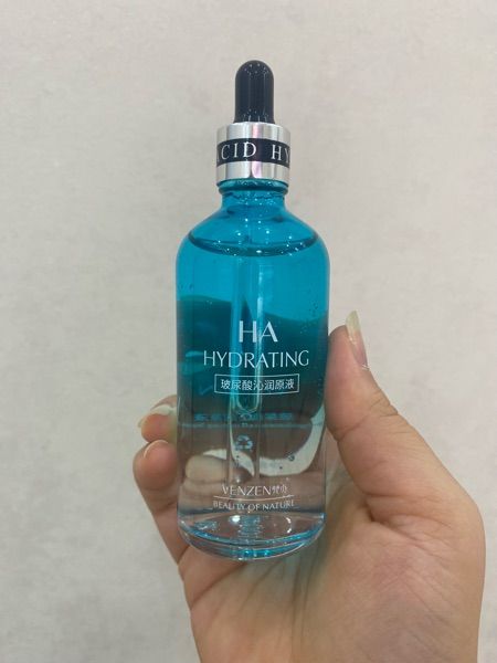 سرم آبرسان و روشن کننده پوست ونزن عصاره هیالورونیک اسیدمدل("HA")