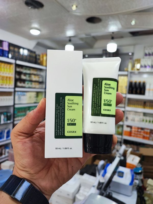 کرم ضد آفتاب SPF50عصاره آلوئه ورا کوزارکس