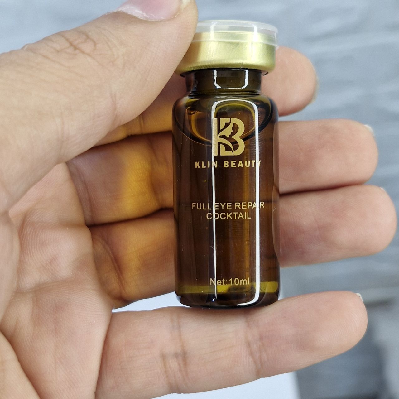 کوکتل میکرونیدلینگ ترمیمی و کاهش تیرگی، پف، و چین و چروک دور چشم کلین بیوتی