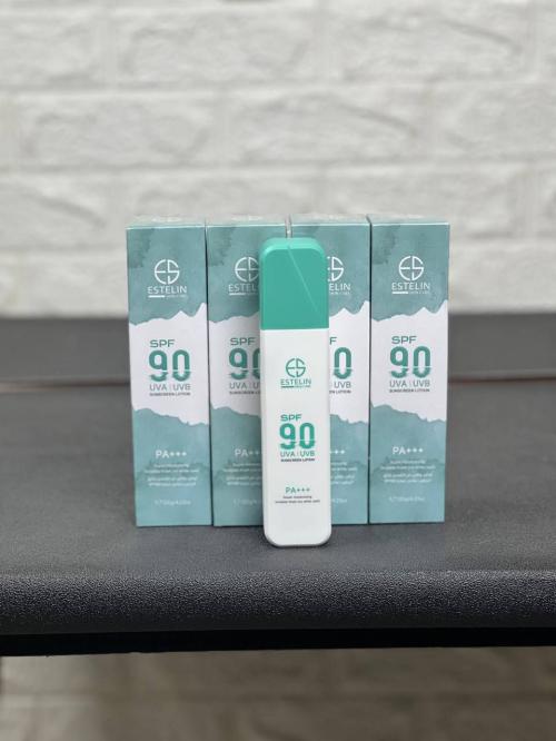 لوسیون ضدآفتاب استلین SPF90 آبرسان و مرطوبکننده