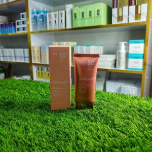 کرم ضدآفتاب کلاژن مدیکیوب MediCube Collagen Sun Cream